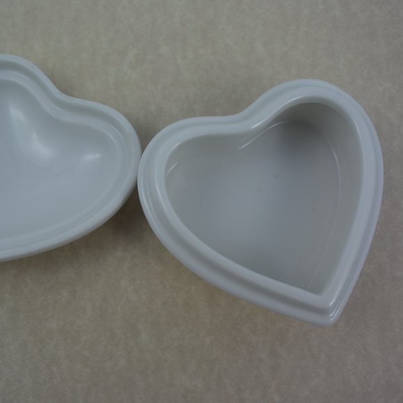 Vintage Botanic Garden "Pansy" Trinket Box by Portmeirion - Picture 6 of 11